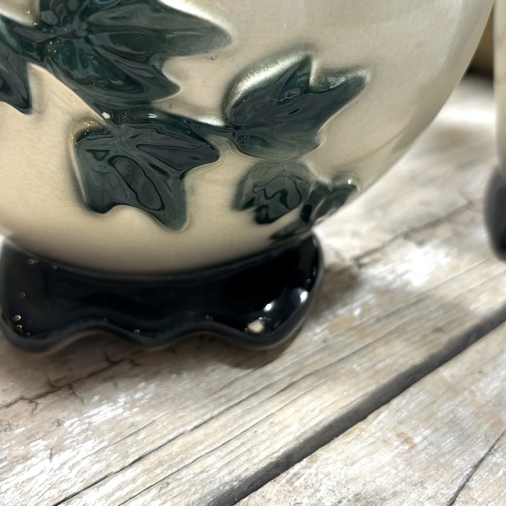 2 Vintage Royal Copely Planters | Vases. Pottery | Green | Ivory | Ivy | GUC - Picture 4 of 12